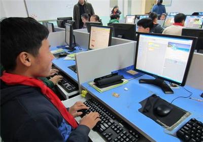 計(jì)算機(jī)編程培訓(xùn)學(xué)校與互聯(lián)網(wǎng)數(shù)據(jù)服務(wù) 融合創(chuàng)新與人才培養(yǎng)的新趨勢(shì)